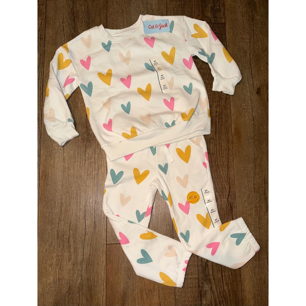 Cat & Jack Toddler Girls 4T Heart Sweatshirt and Joggers 2 Piece Set NWT